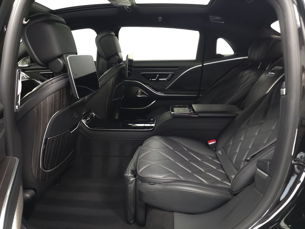 Certified 2024 Mercedes-Benz Maybach S 580 4MATIC image 30