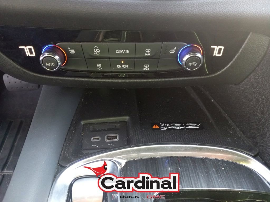 Certified 2022 Buick Enclave Essence w/ Experience Buick Package image 34