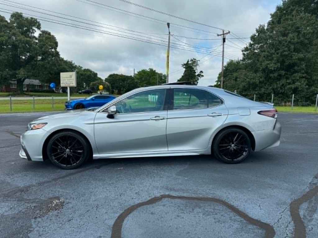 Used 2021 Toyota Camry XSE w/ Carpet Mat Package (TMS) AWD/4WD image 2