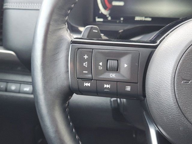 Used 2024 Nissan Pathfinder Platinum w/ Cargo Package image 29