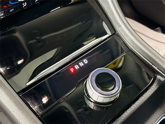 Used 2023 Jeep Grand Cherokee Laredo image 16