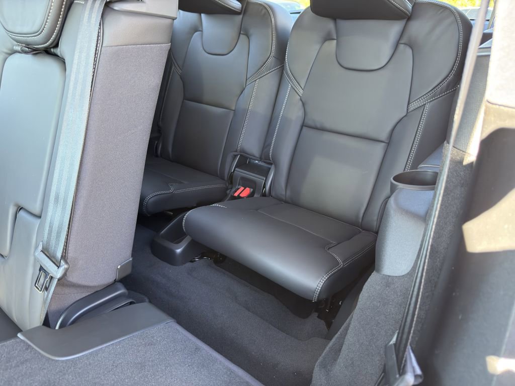 New 2026 Volvo XC90 B6 Ultra image 12