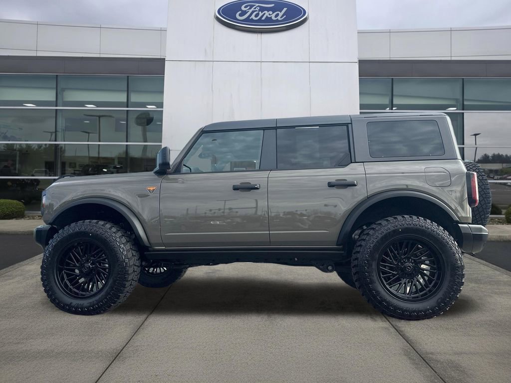Used 2025 Ford Bronco Badlands AWD/4WD image 1