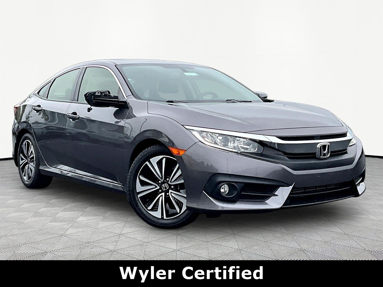 Used 2018 Honda Civic EX-L image 3