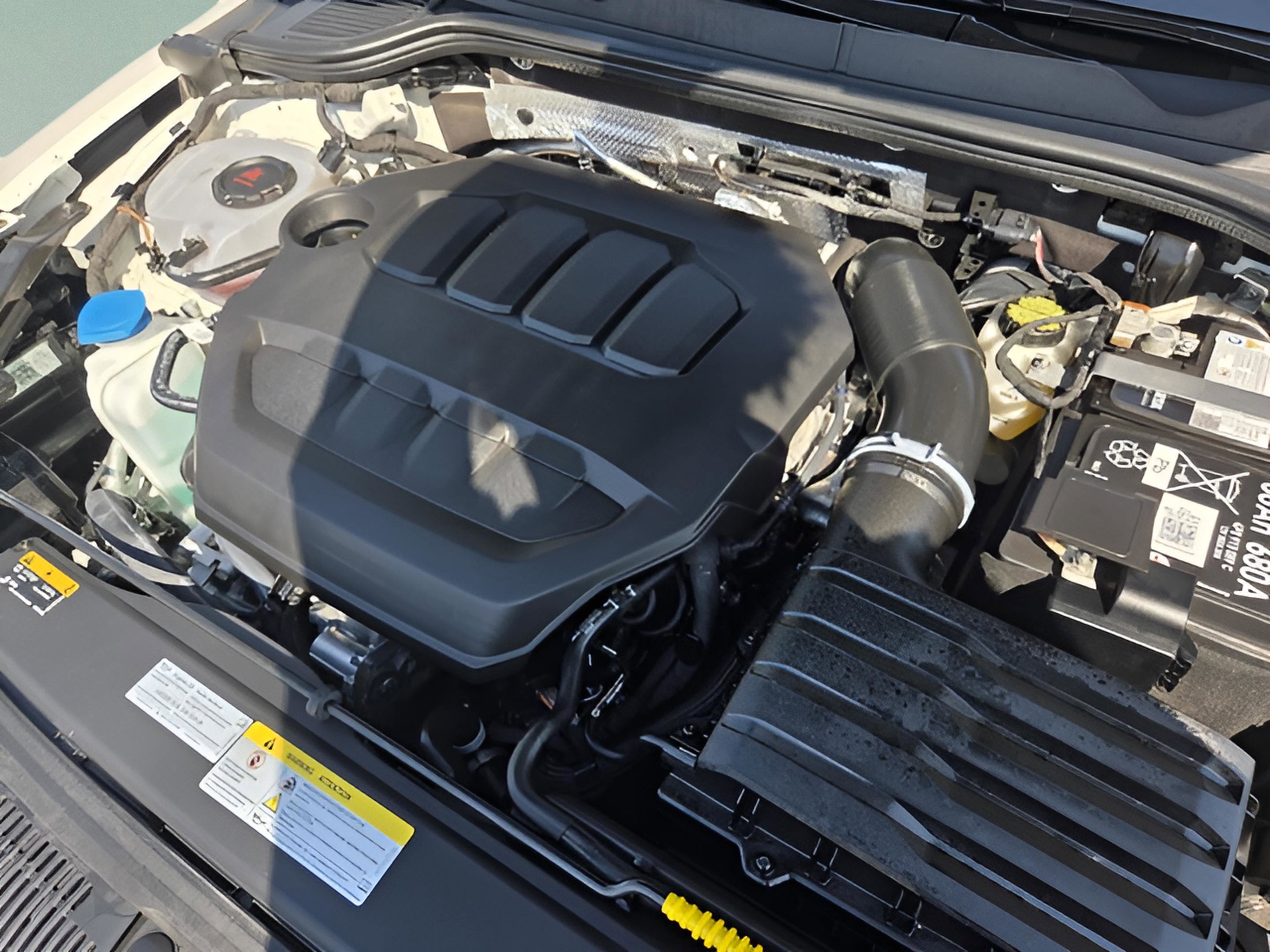 Used 2024 Volkswagen Golf R image 34