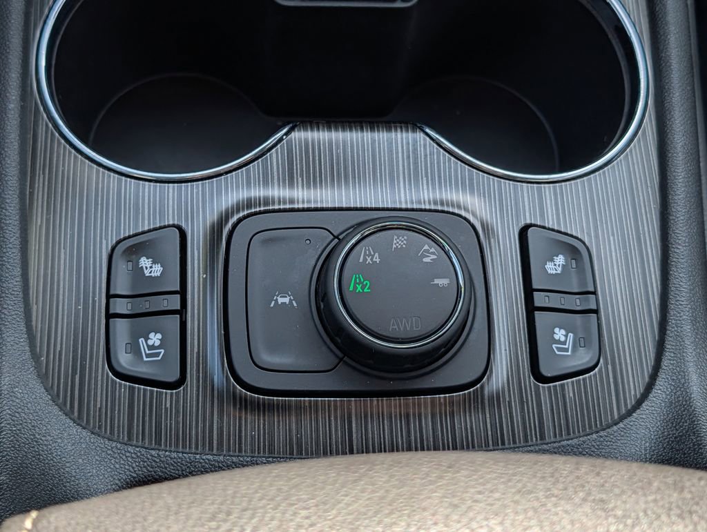 Used 2023 GMC Acadia SLT w/ Technology Package image 43