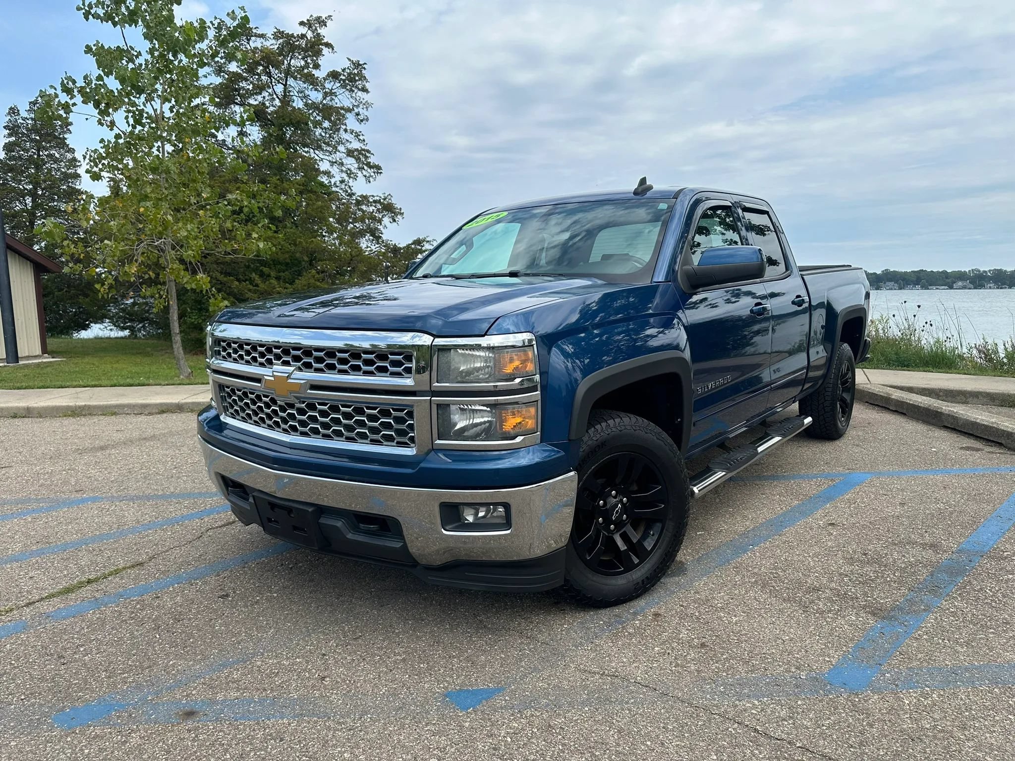 Used 2015 Chevrolet Silverado 1500 LT w/ All Star Edition AWD/4WD image 1