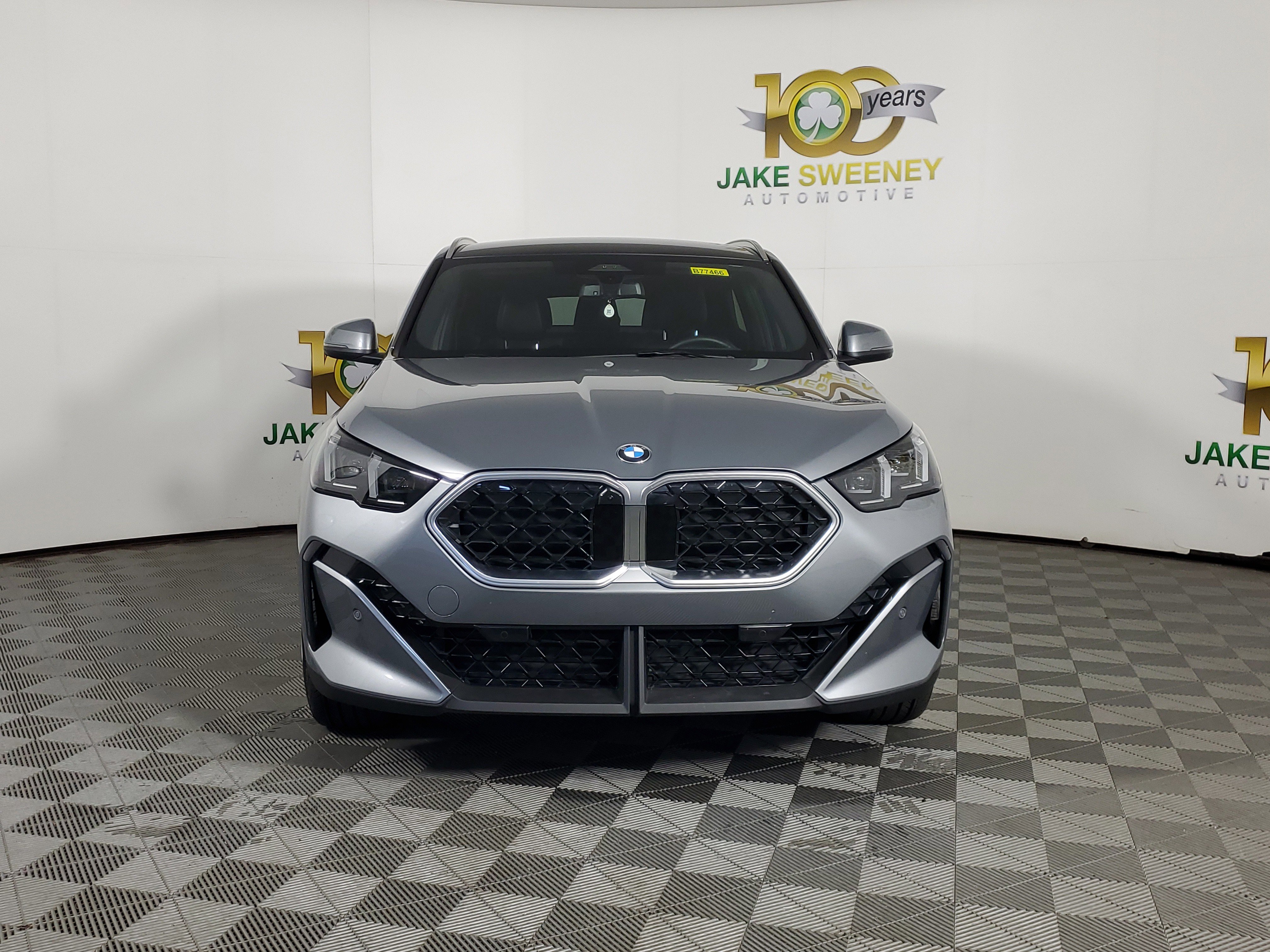 Certified 2025 BMW X2 xDrive28i w/ Premium Package image 2