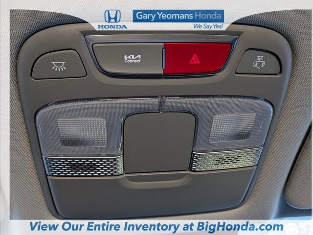 Used 2025 Kia Telluride LX FWD image 34