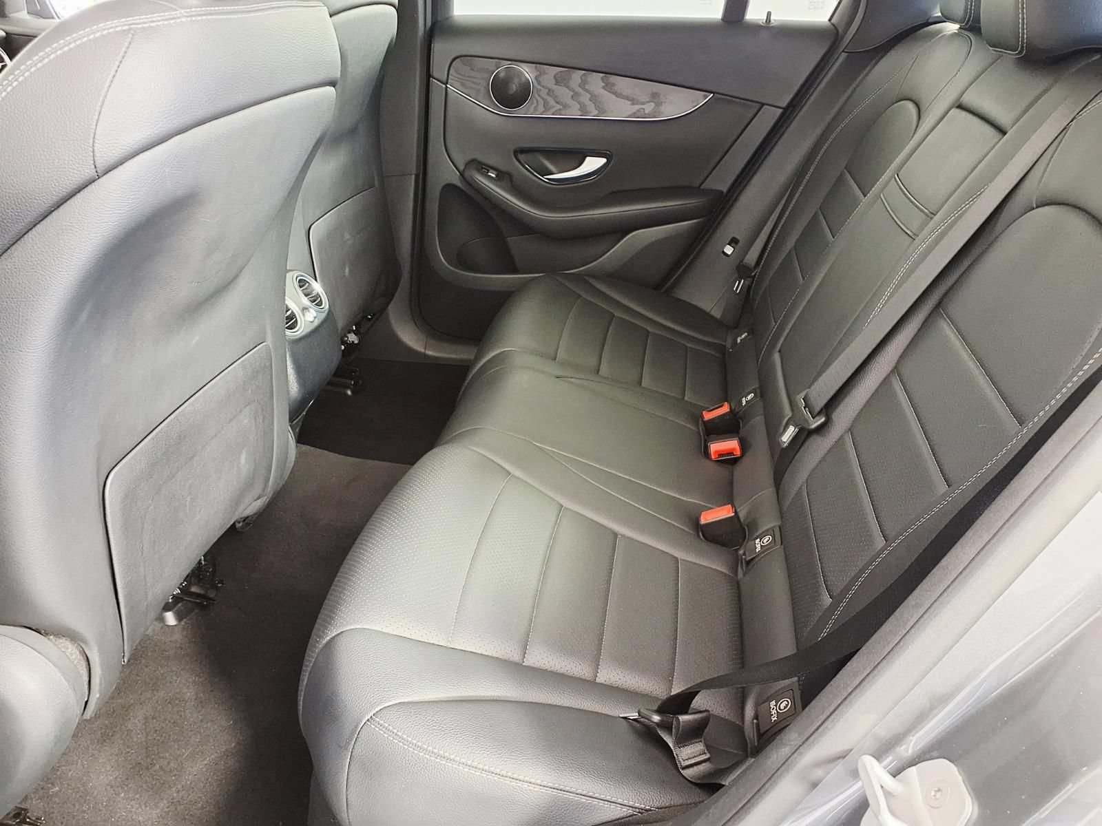 Used 2016 Mercedes-Benz GLC 300 image 9