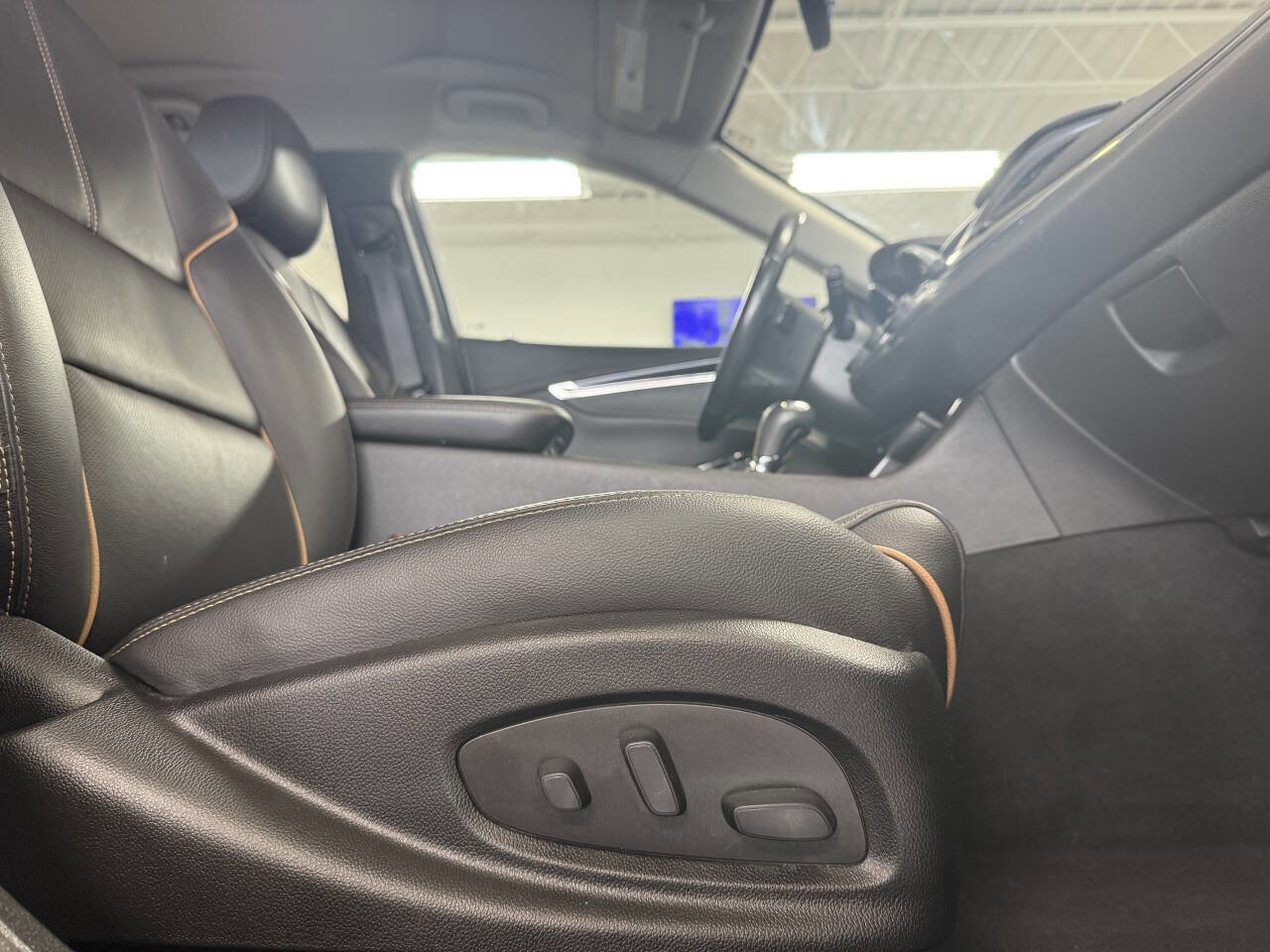 Used 2019 Chevrolet Impala Premier w/ Premier Convenience Package image 26