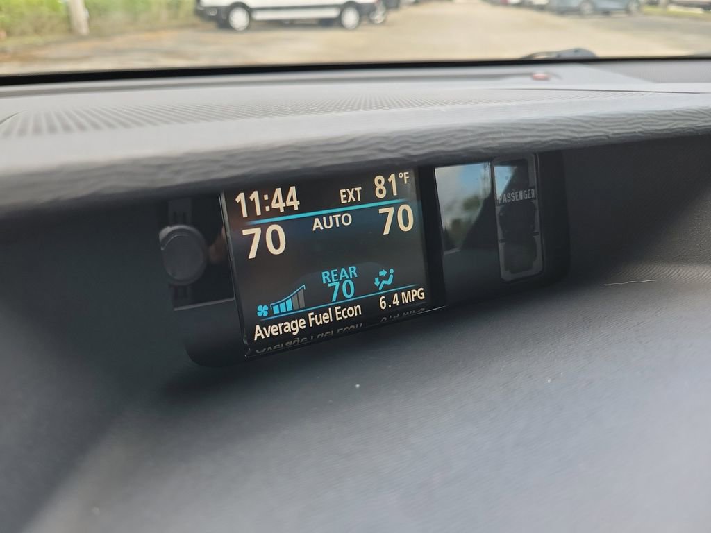 Used 2014 Toyota Sienna XLE w/ XLE Premium Package image 34