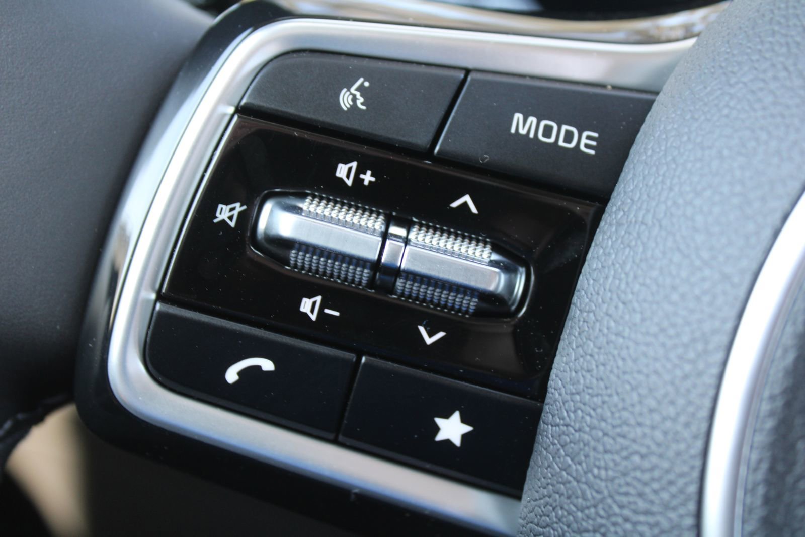 New 2026 Kia Carnival SX Prestige image 34