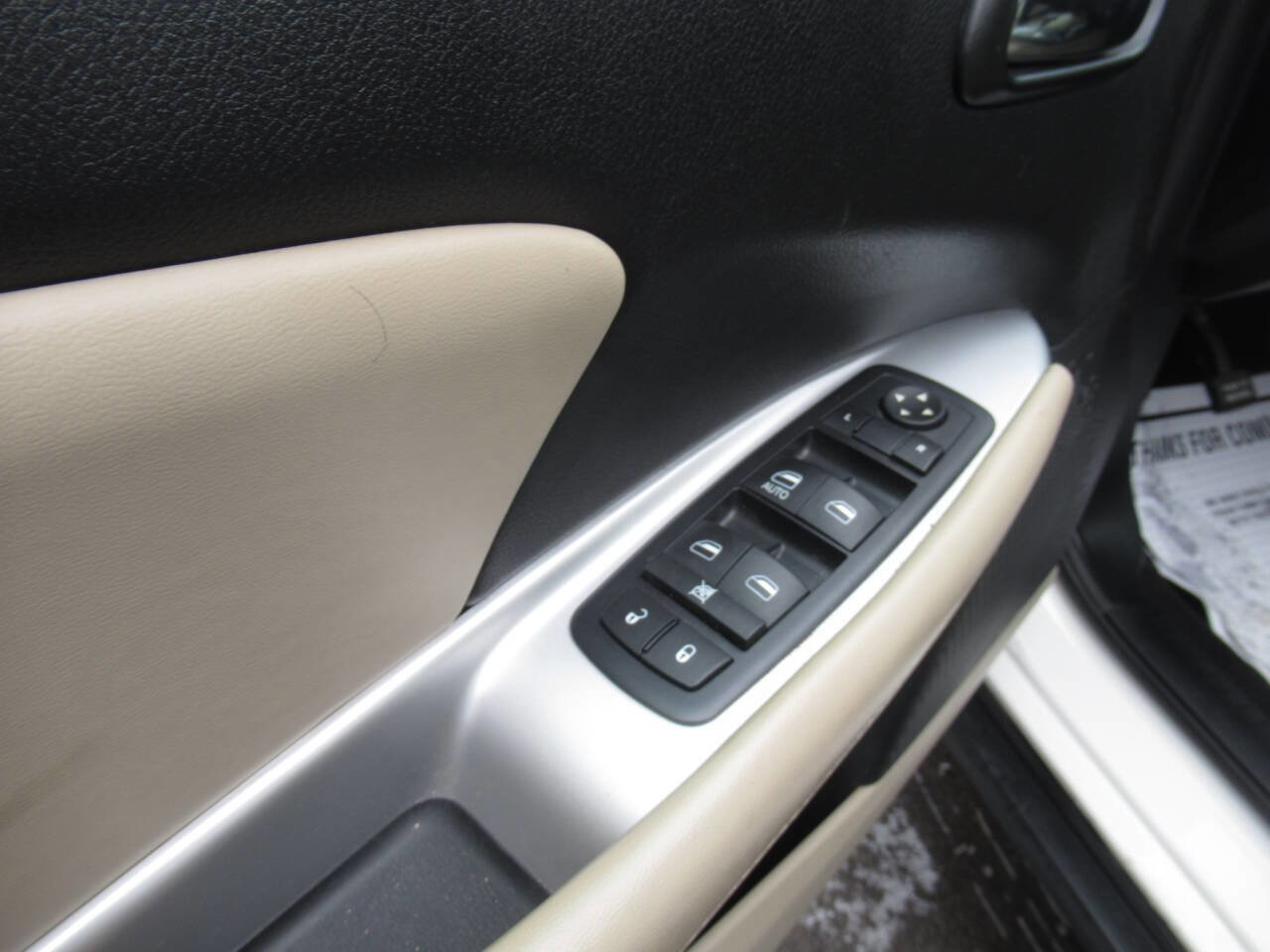 Used 2016 Dodge Journey SE w/ Safe & Sound Group image 14