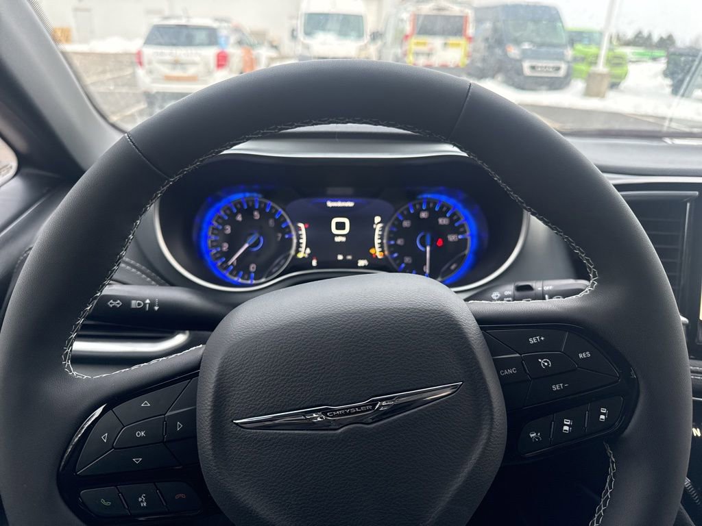New 2026 Chrysler Pacifica Limited w/ S Appearance Package image 30