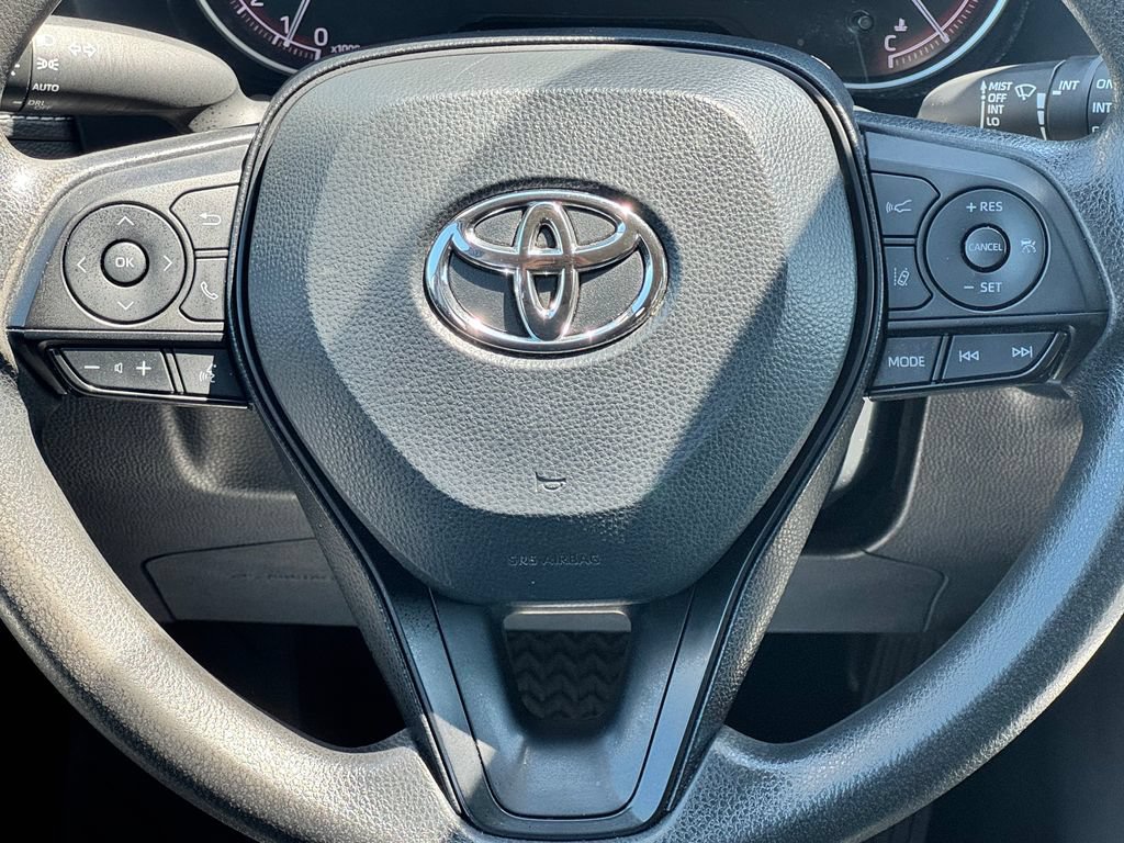 Used 2023 Toyota RAV4 XLE FWD image 20