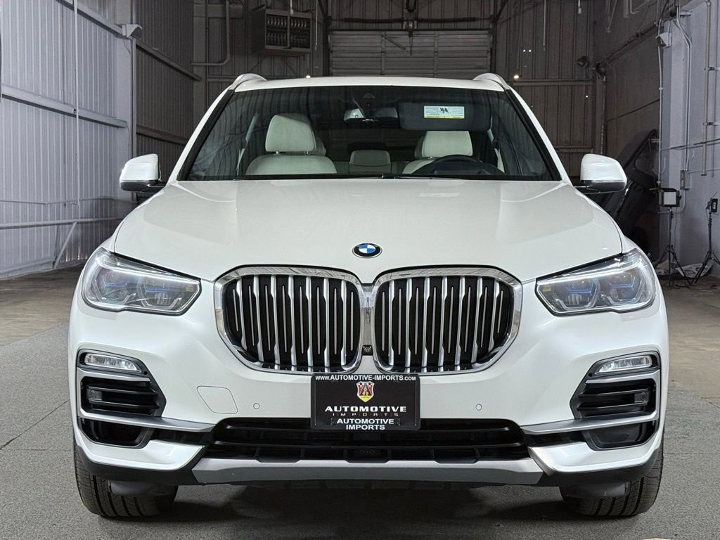 Used 2020 BMW X5 xDrive50i w/ Executive Package image 3