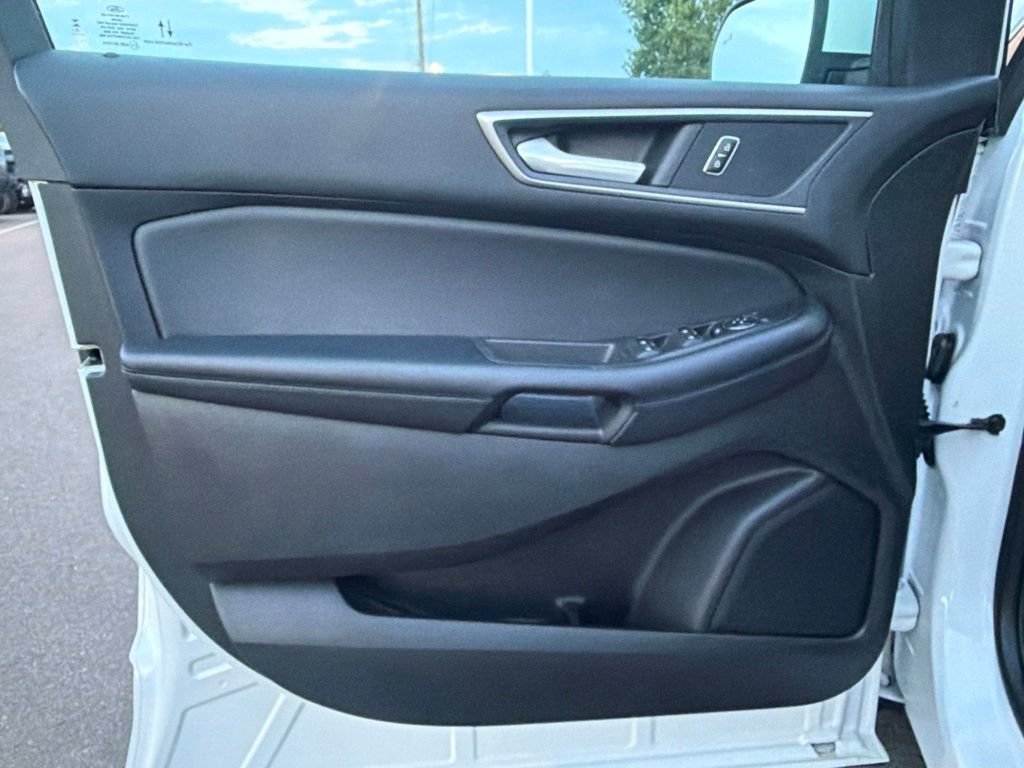 Used 2024 Ford Edge SEL AWD/4WD image 23