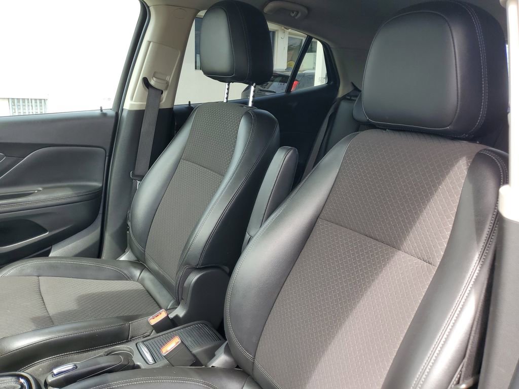 Used 2020 Buick Encore Preferred w/ Safety Package FWD image 15