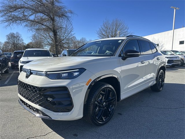 New 2026 Volkswagen Tiguan SE R-Line image 1