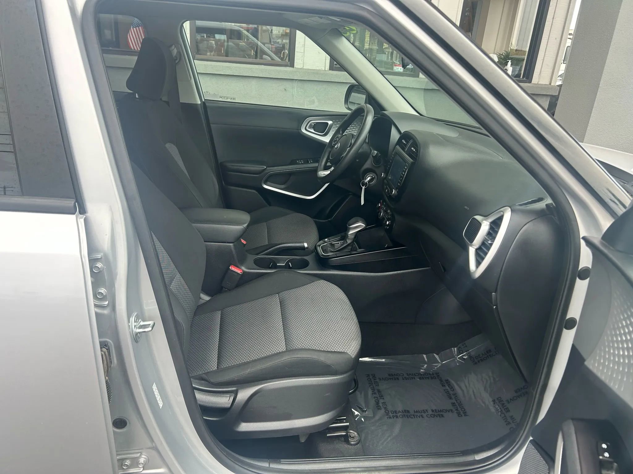 Used 2020 Kia Soul LX image 17