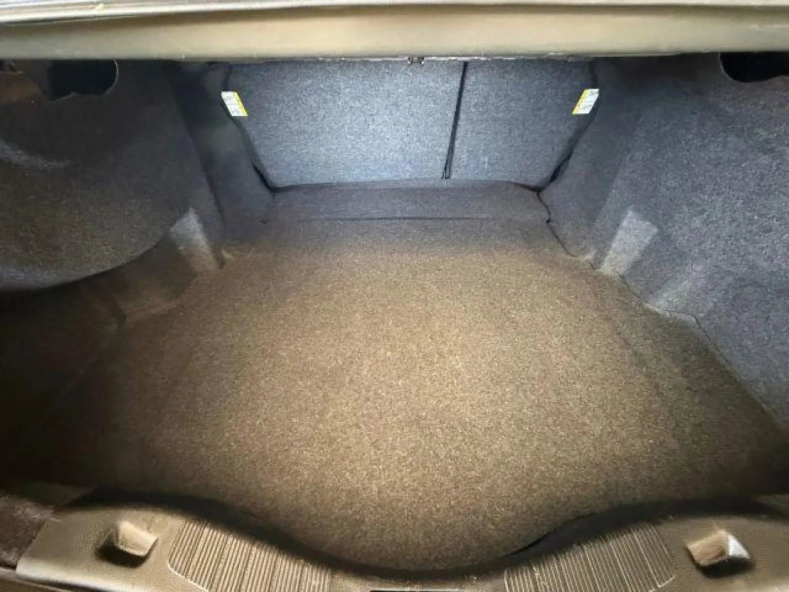 Used 2019 Ford Fusion SE image 12