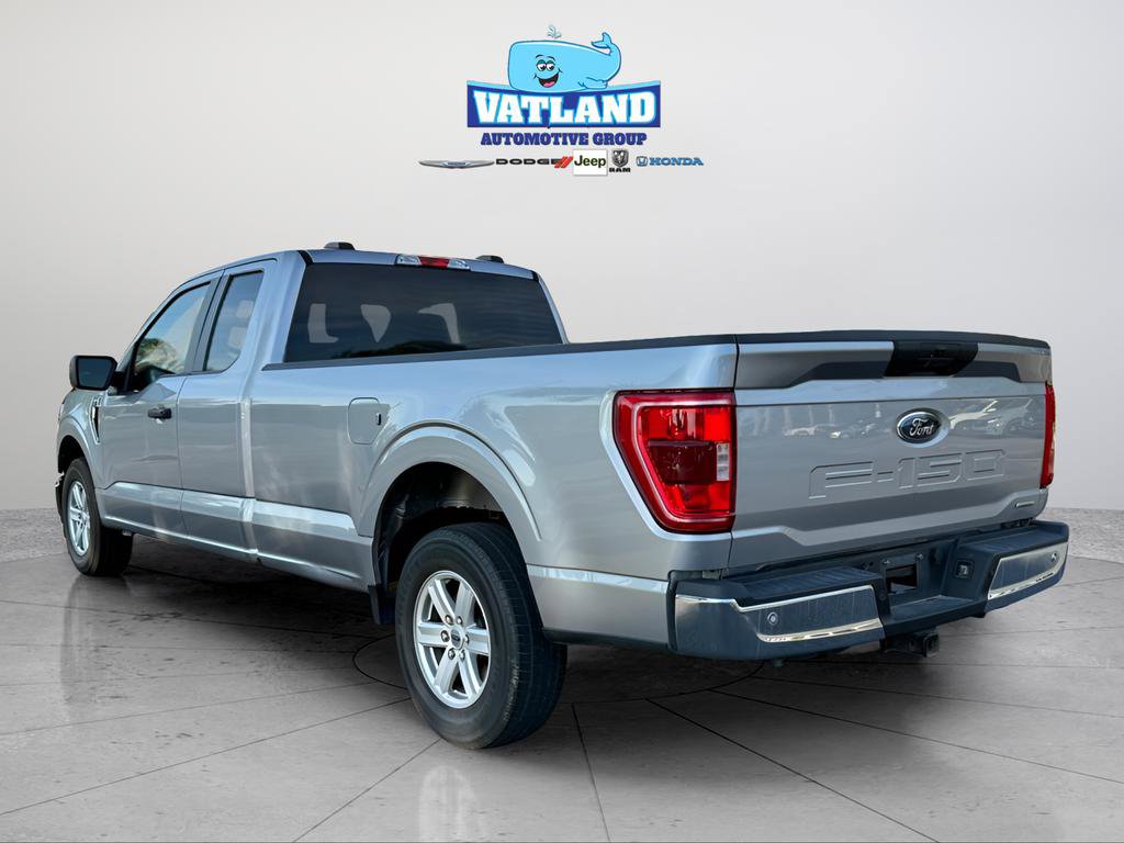 Used 2022 Ford F150 XLT image 3