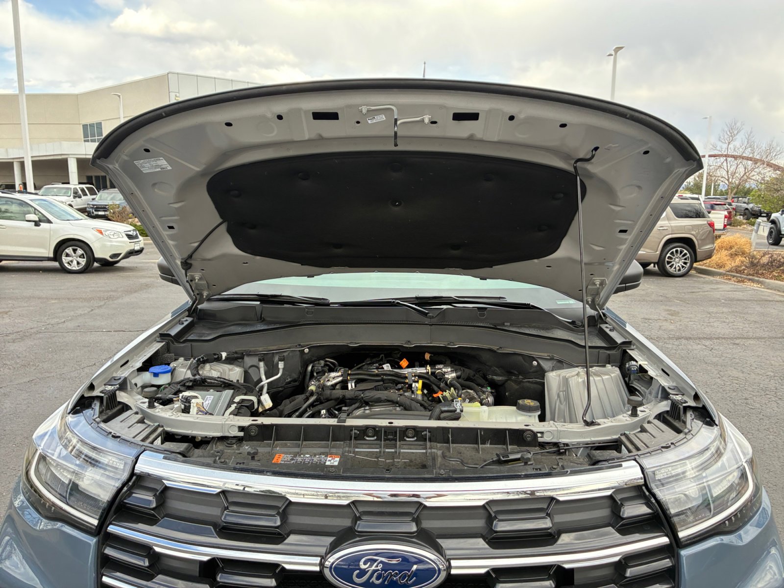 Certified 2025 Ford Explorer Active AWD/4WD image 21
