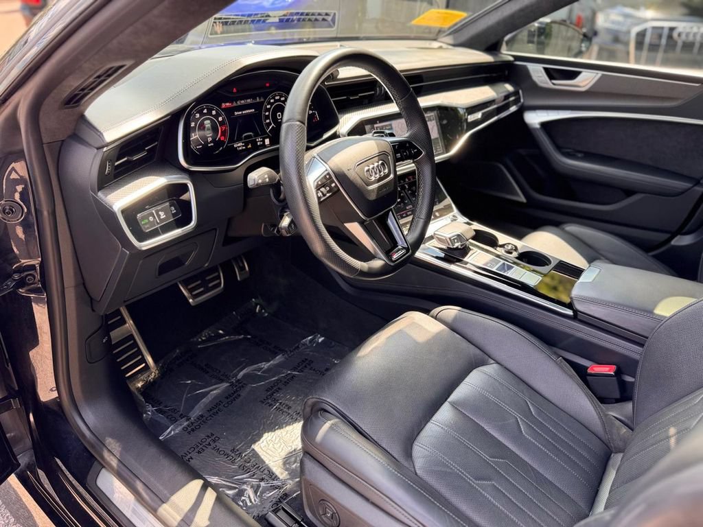 Used 2021 Audi RS 7 Sportback w/ Carbon Optic Package AWD/4WD image 14