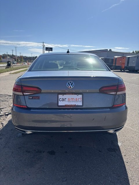 Used 2021 Volkswagen Passat 2.0T SE image 6
