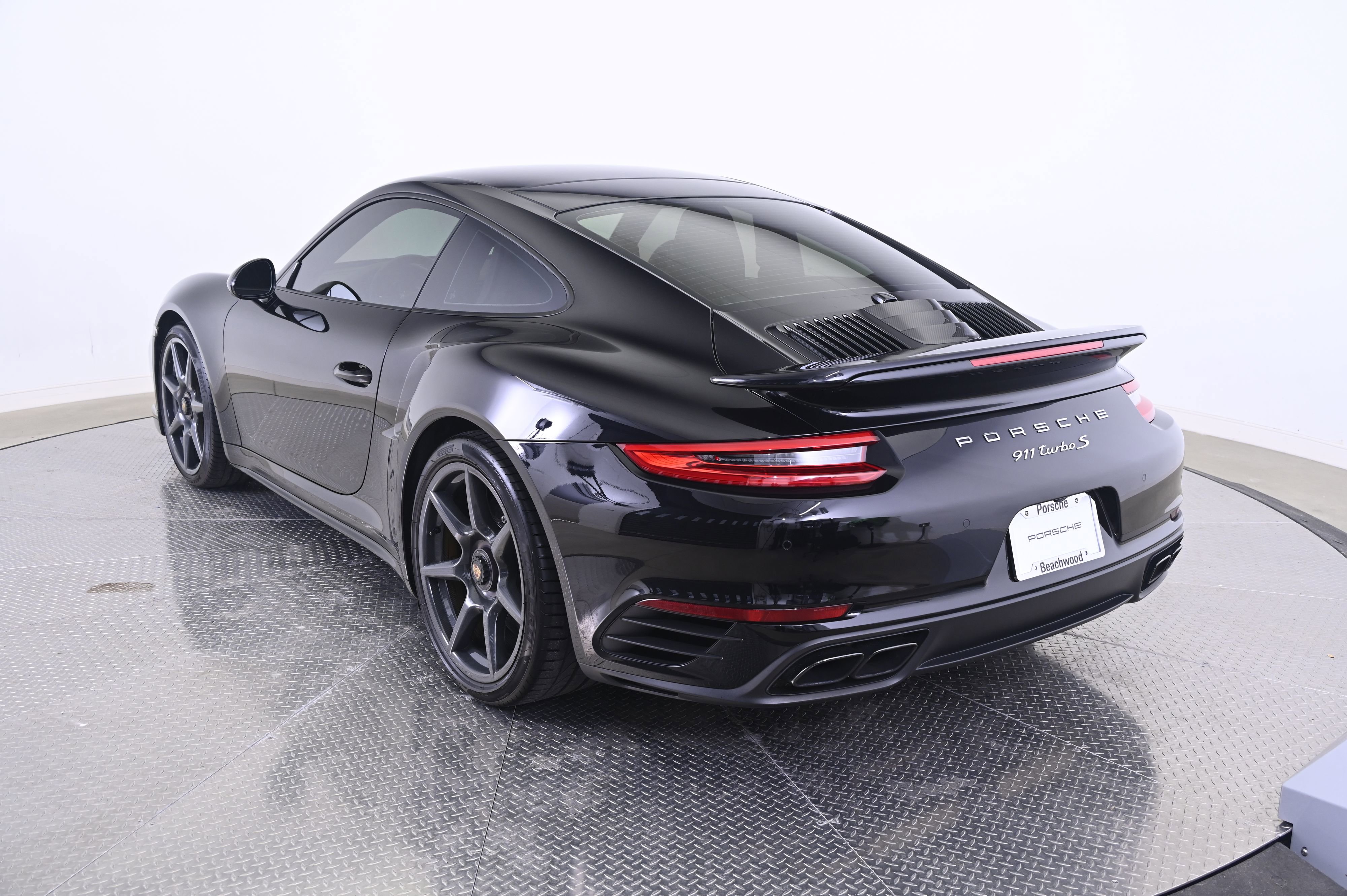 Certified 2019 Porsche 911 Turbo image 3