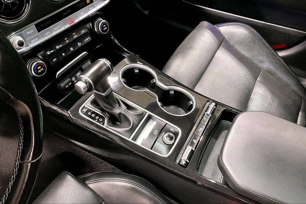 Used 2018 Kia Stinger Premium AWD/4WD image 18