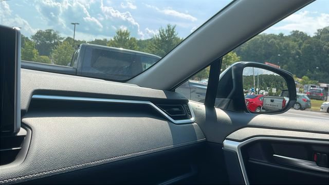 New 2025 Toyota RAV4 XLE image 15