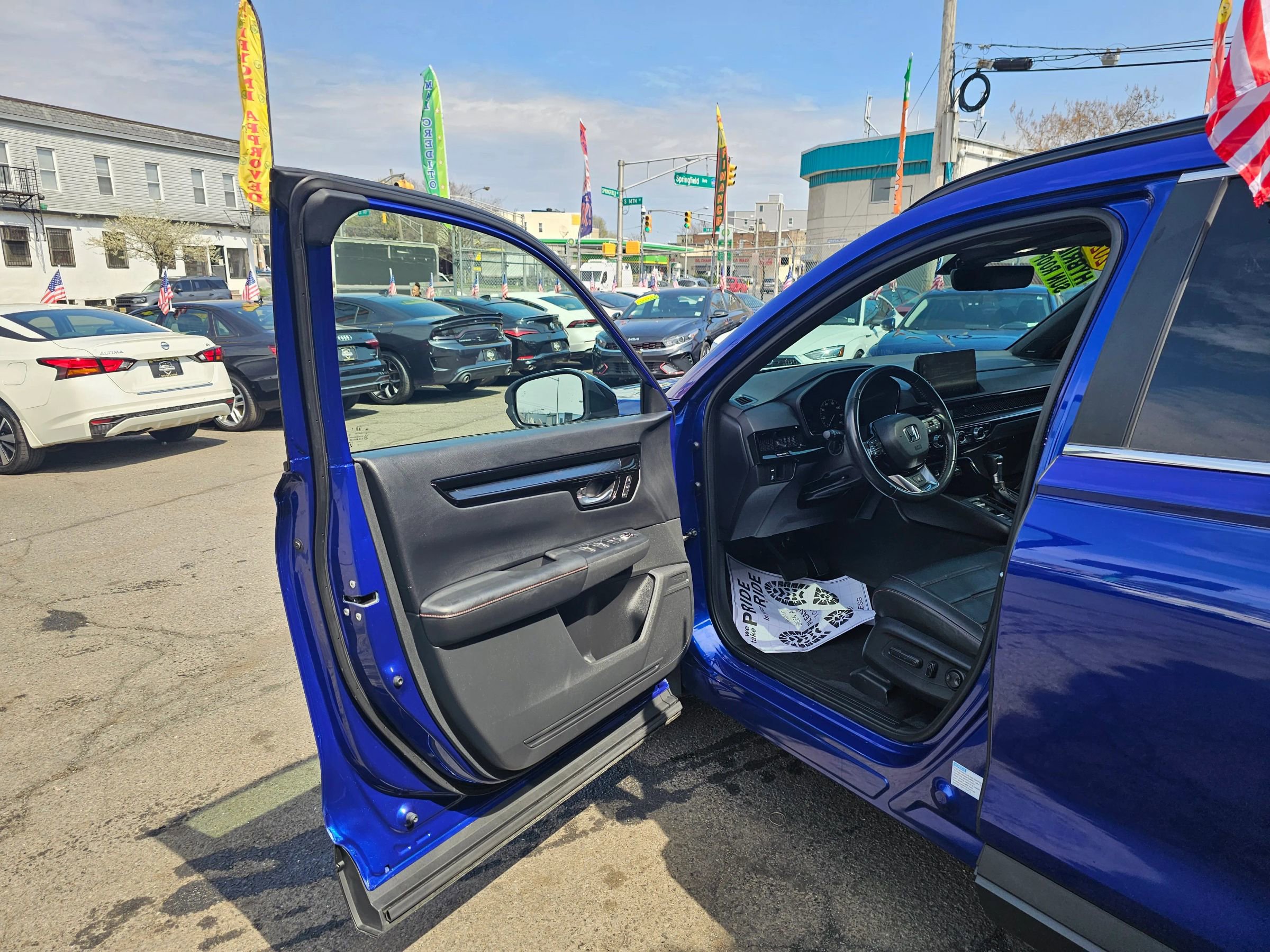 Used 2023 Honda CR-V Sport Touring image 9