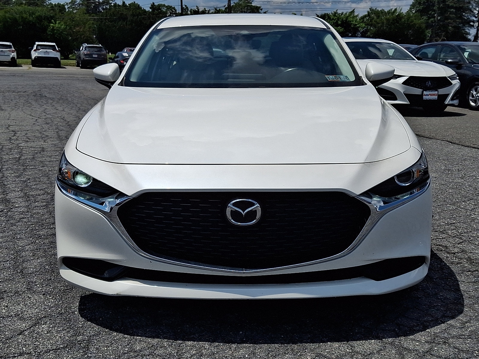 Used 2019 MAZDA MAZDA3 Sedan w/ Preferred Package FWD image 2