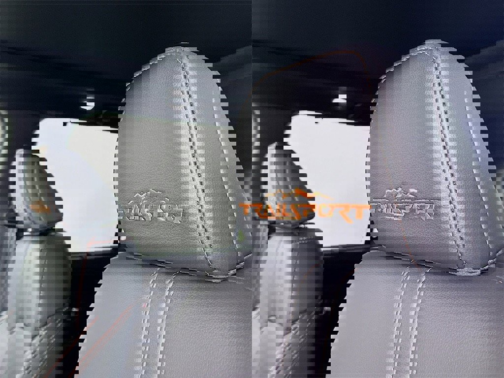 New 2025 Honda Pilot TrailSport image 13