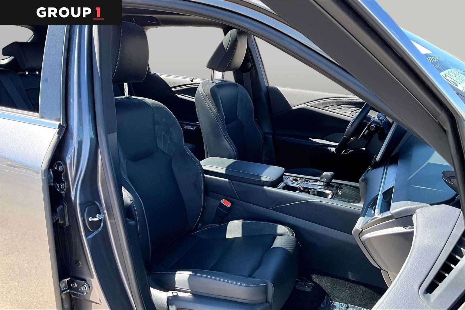Used 2025 Lexus RX 450h AWD w/ Convenience Package image 9