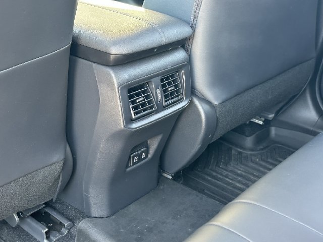 Used 2020 Toyota RAV4 XLE Premium FWD image 30