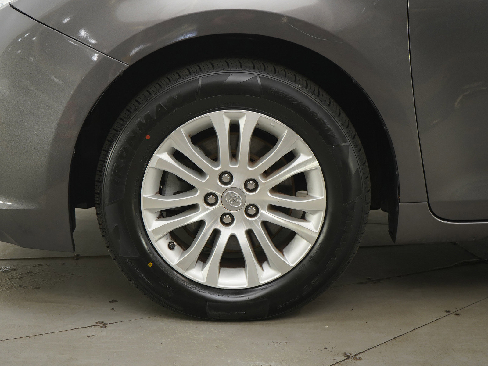 Used 2017 Toyota Sienna XLE Premium image 26