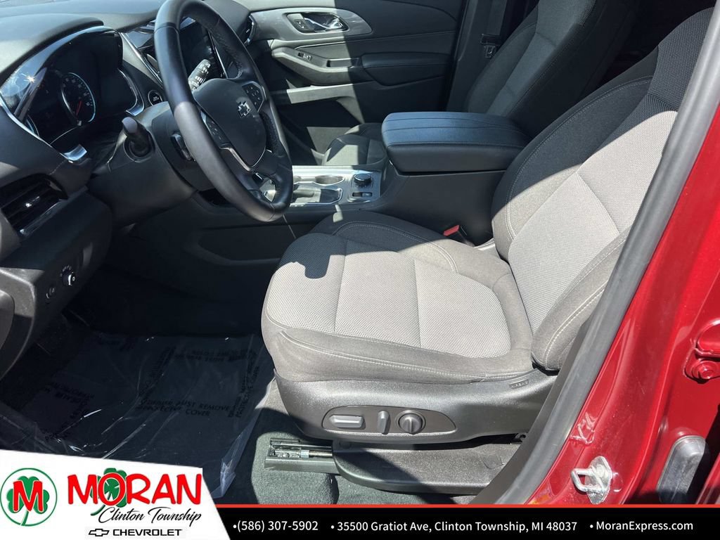 Certified 2023 Chevrolet Traverse LT FWD image 19