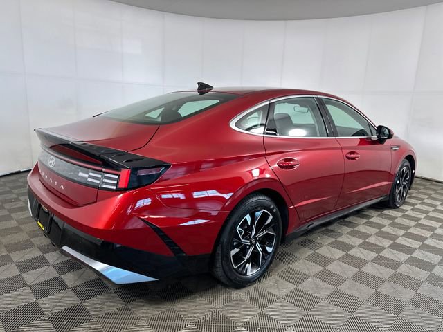 Used 2025 Hyundai Sonata SEL FWD image 3