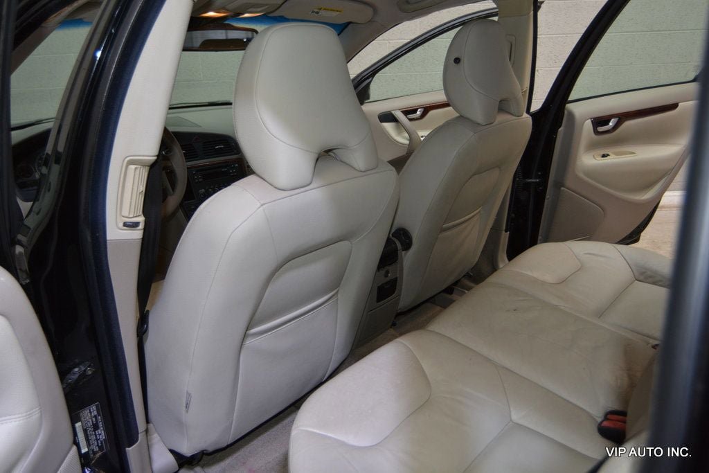 Used 2007 Volvo V70 2.4 FWD image 21