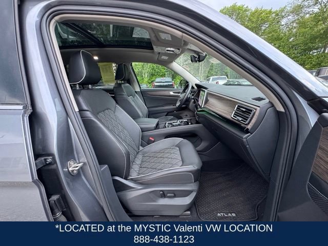 Certified 2024 Volkswagen Atlas SEL Premium R-Line AWD/4WD image 27