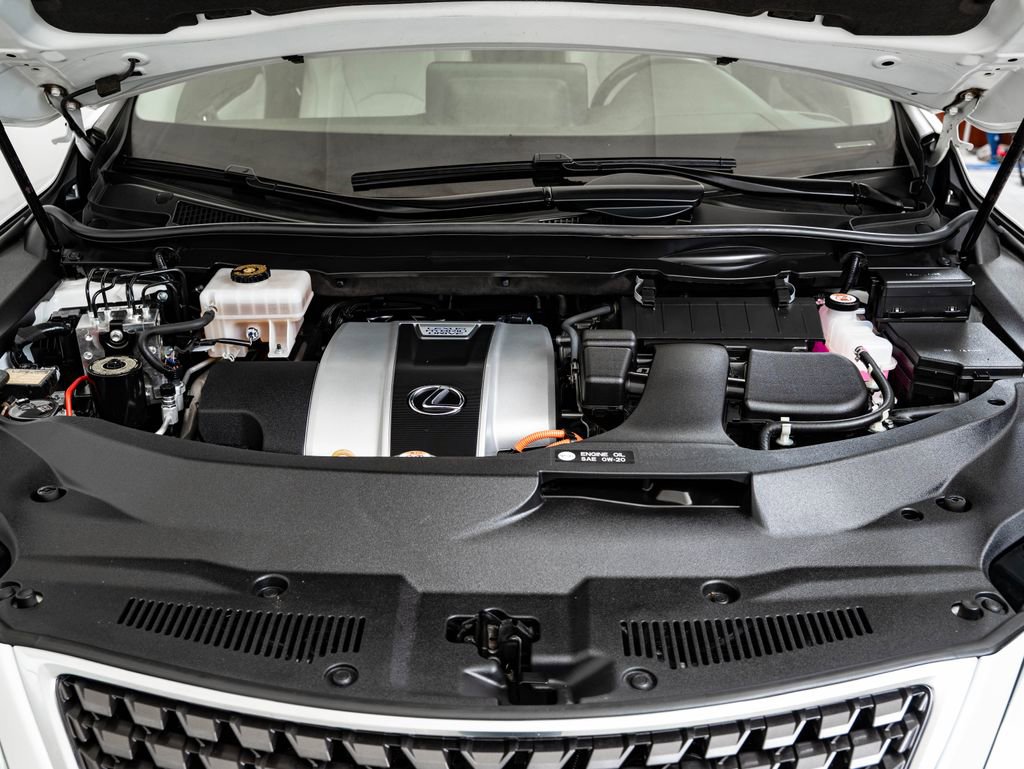 Used 2022 Lexus RX 450hL Luxury w/ Cold Area Package (CT) image 46