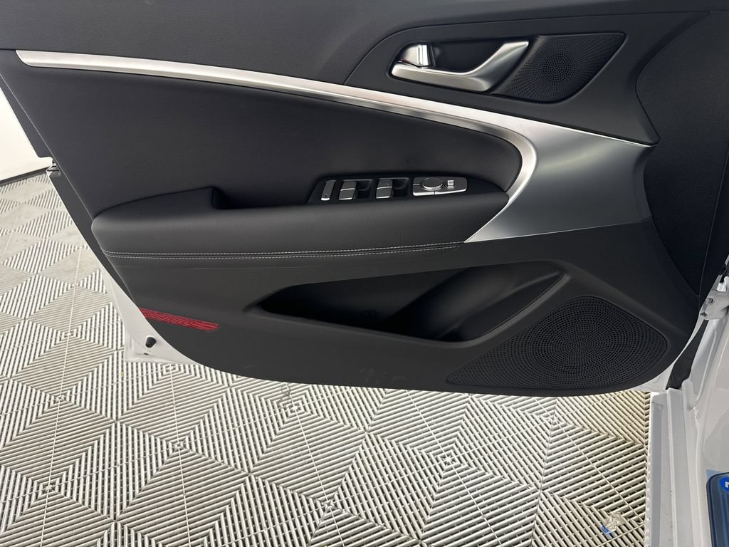 New 2026 Genesis G70 2.5T RWD image 11