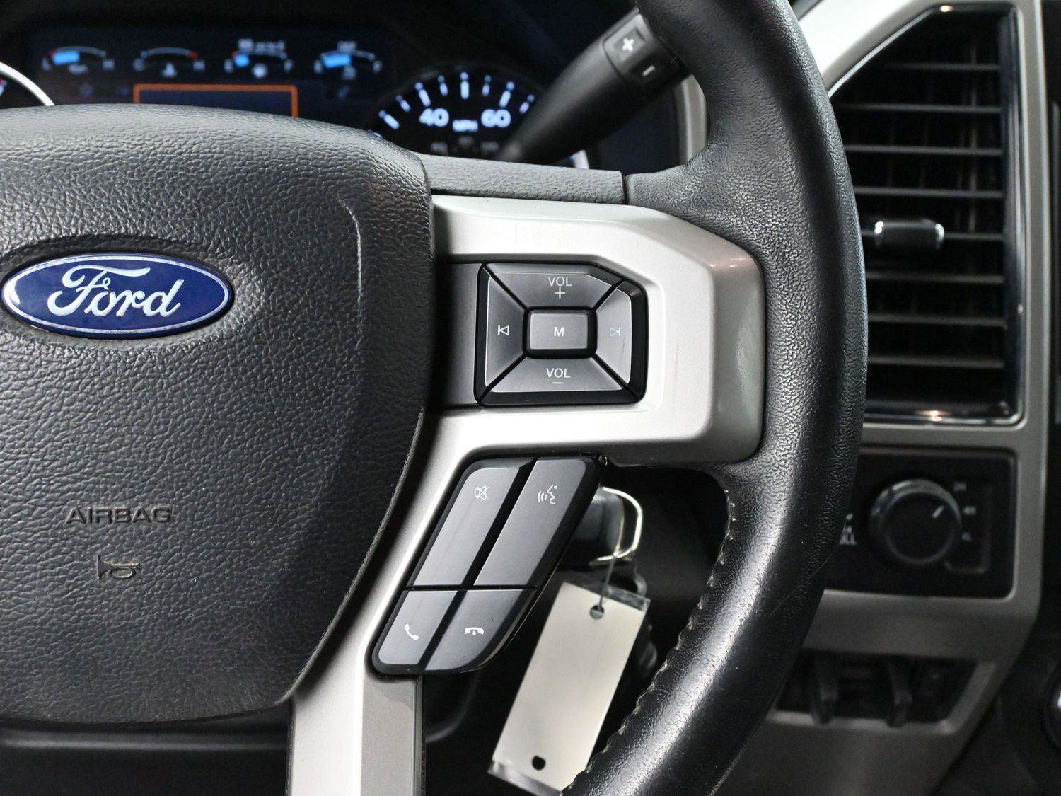 Used 2019 Ford F250 Lariat w/ Chrome Package image 16