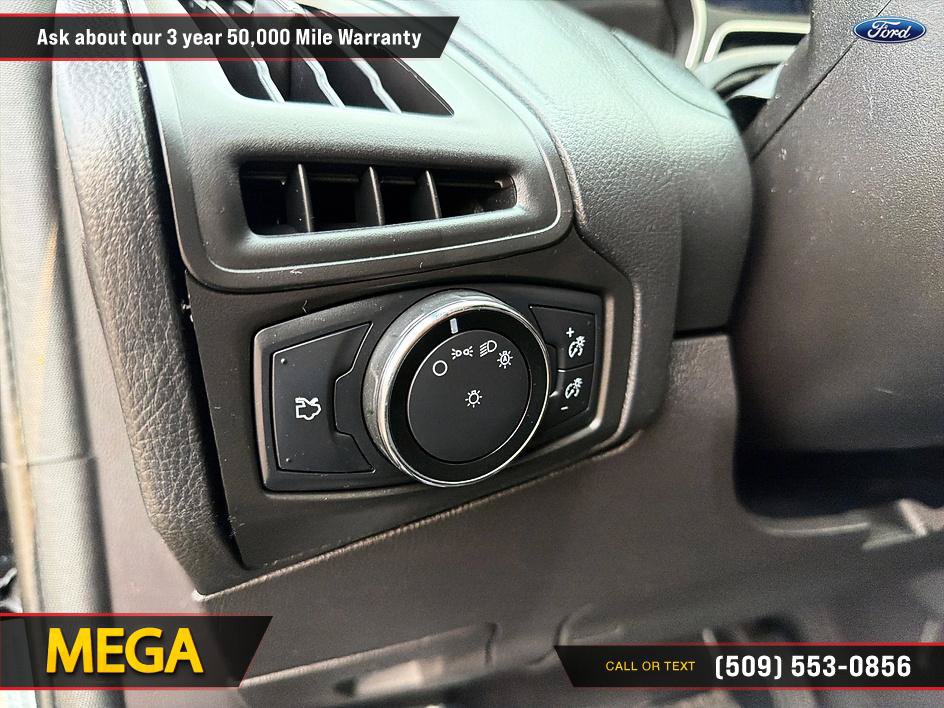 Used 2014 Ford Focus SE FWD image 21