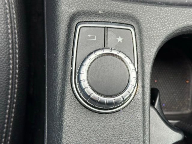 Used 2016 Mercedes-Benz GLA 250 4MATIC image 25