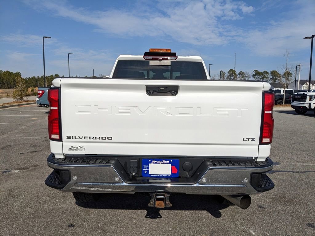 Used 2024 Chevrolet Silverado 2500 LTZ w/ LTZ Plus Package image 24