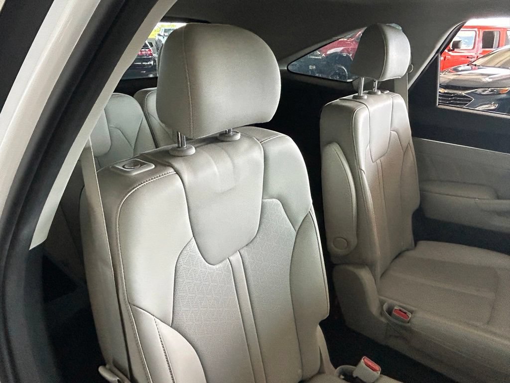 Used 2023 Kia Sorento SX FWD image 45